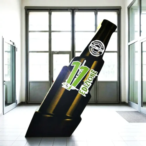 Sagoma Gigante Bottiglia Autoportante polistirene H 280 cm