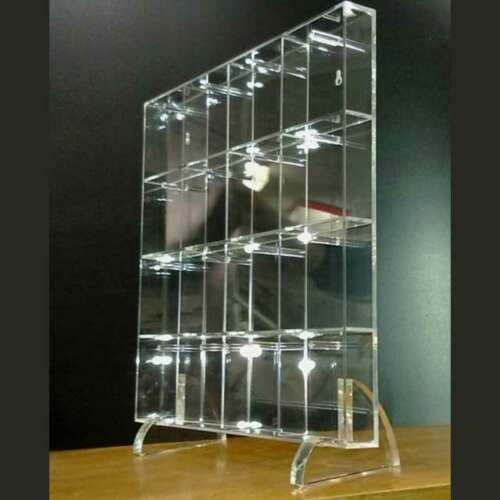 Bellissimo Mobile plexiglass a caselle per chiavi o altro 16 caselle, appoggio con 2 piedi rimovibili o appeso al muro con 2 asole nel retro